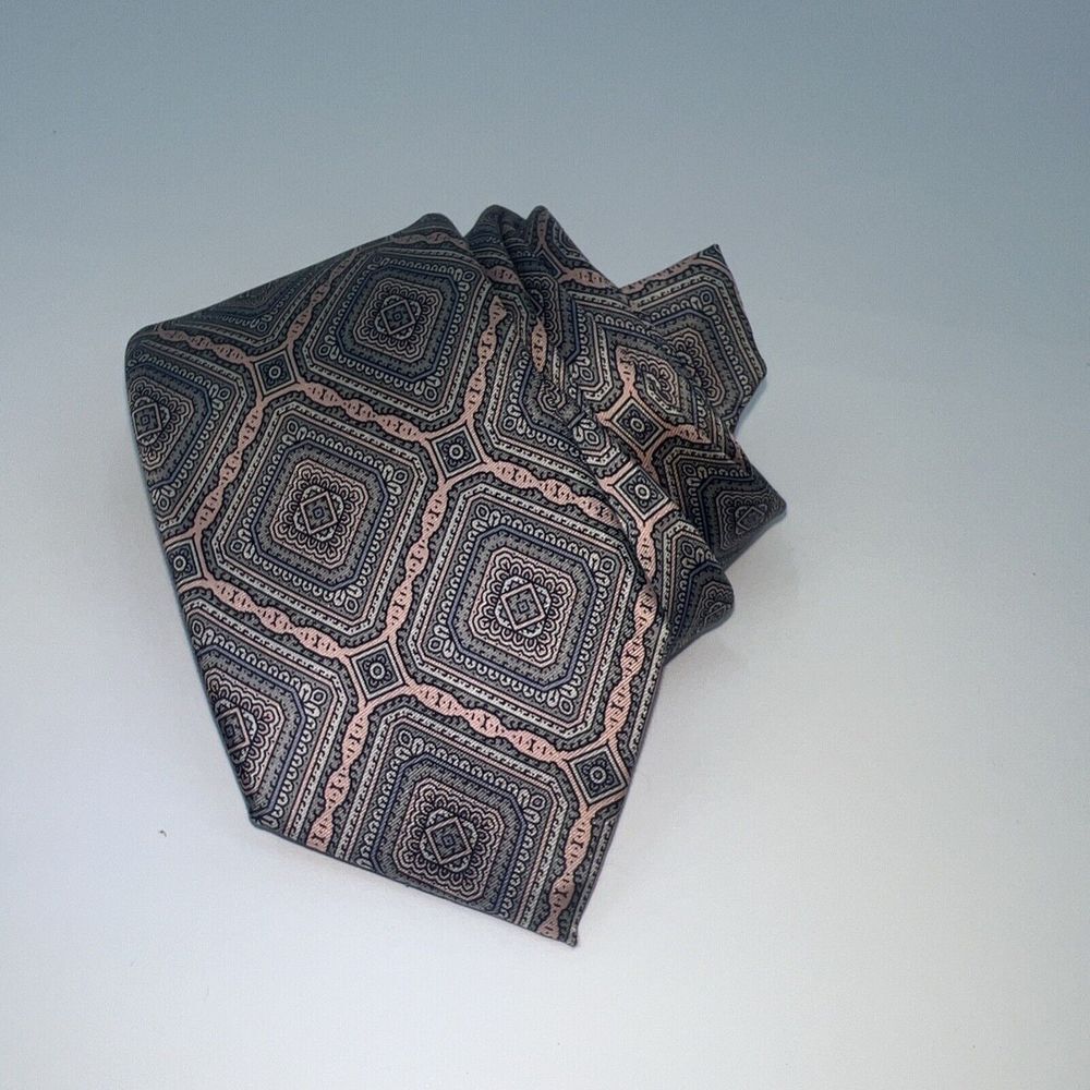 Paco Rabanne Hand Made In Italy 100% Silk Geometric Men's Tie